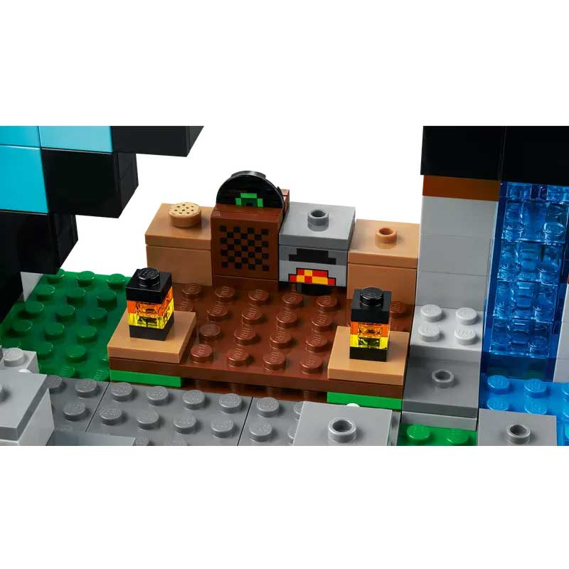 Lego Minecraft: L'Avamposto Della Spada