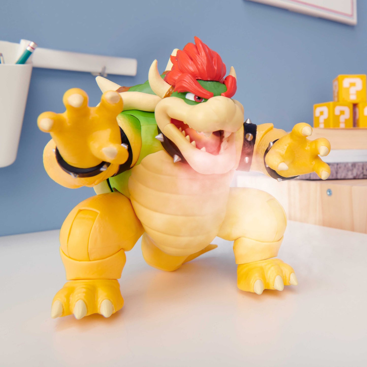 Super Mario Movie action figure di Bowser 18 cm sputafuoco