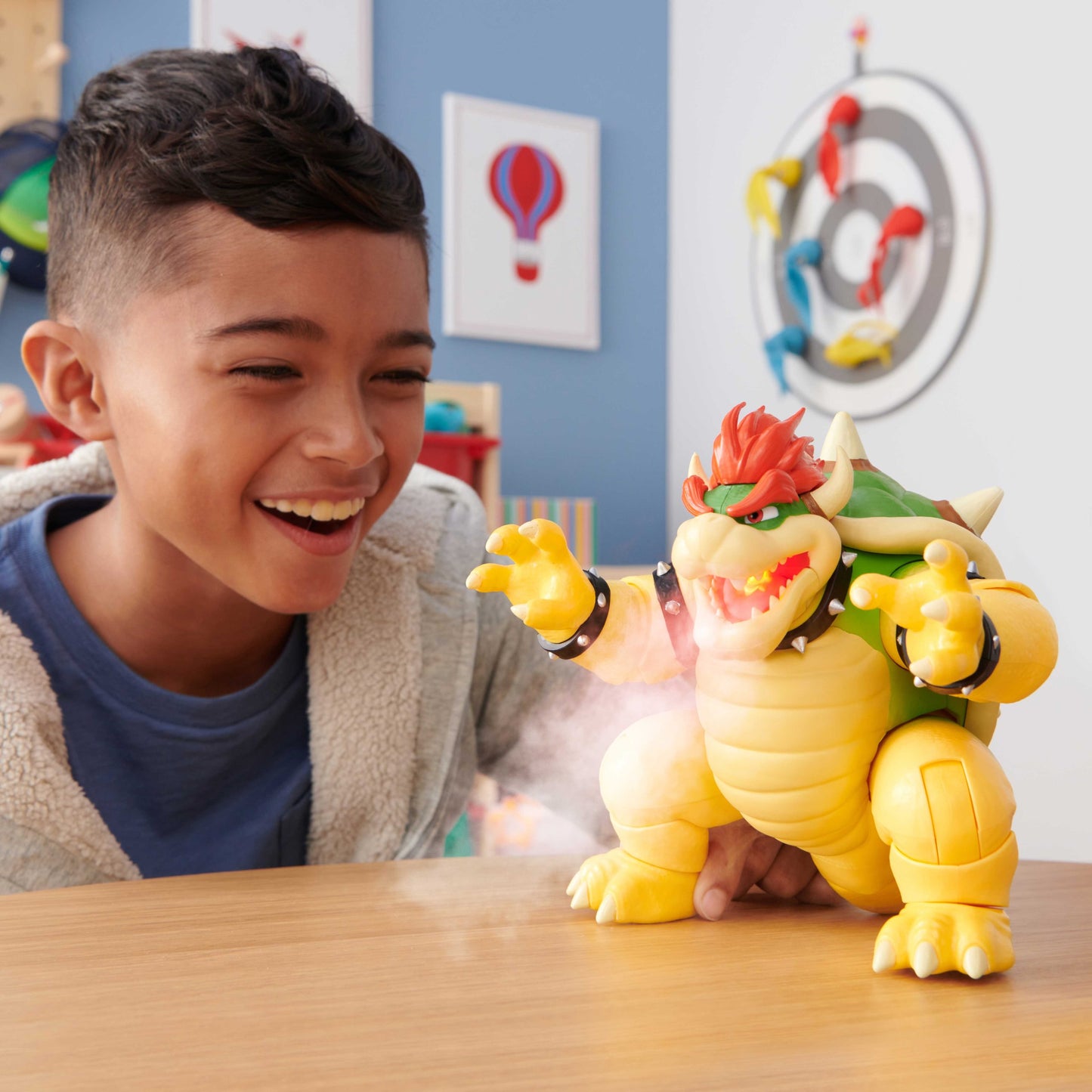 Super Mario Movie action figure di Bowser 18 cm sputafuoco